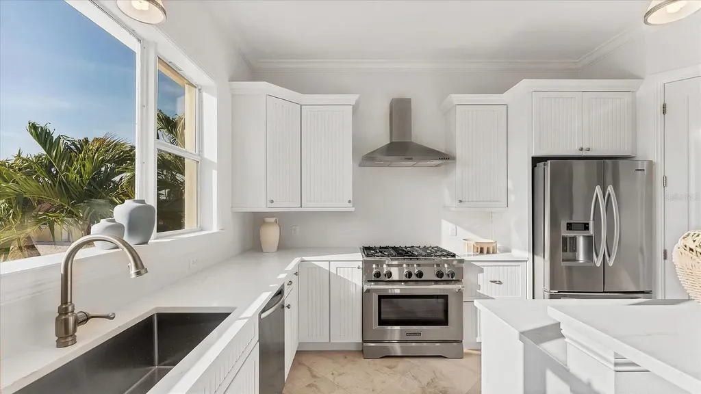634 Key Royale Drive Holmes Beach FL 34217