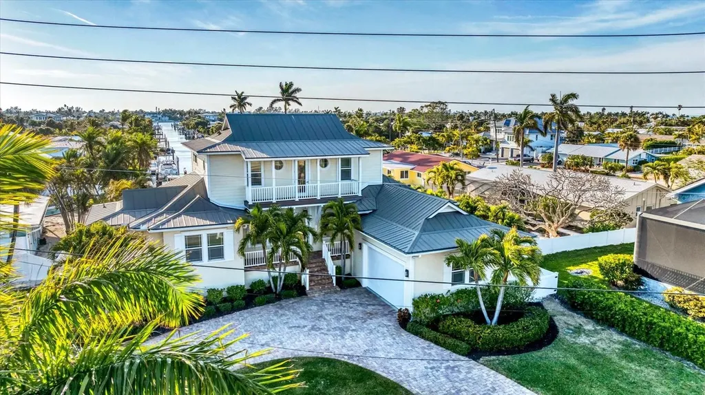 634 Key Royale Drive Holmes Beach FL 34217