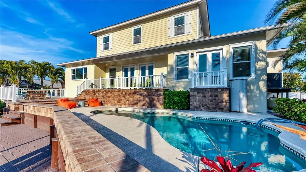 634 Key Royale Drive Holmes Beach FL 34217