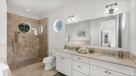 634 Key Royale Drive Holmes Beach FL 34217