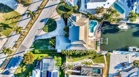 634 Key Royale Drive Holmes Beach FL 34217