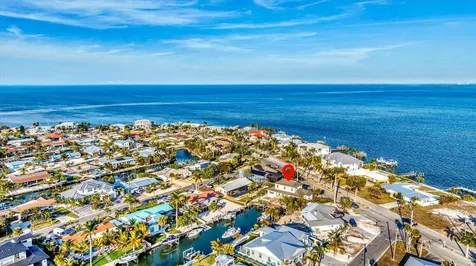 634 Key Royale Drive Holmes Beach FL 34217