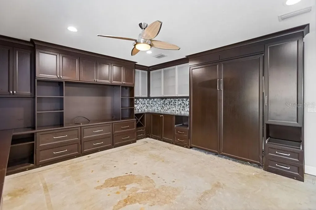 201 S Sherrill Street Tampa FL 33609