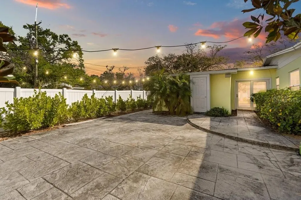 201 S Sherrill Street Tampa FL 33609