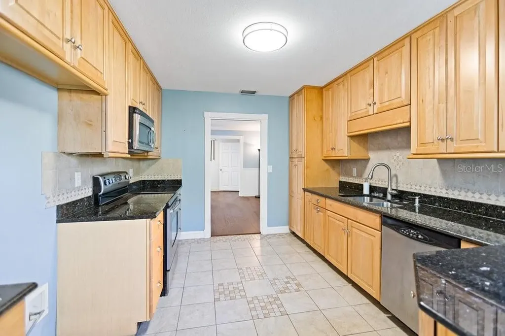 201 S Sherrill Street Tampa FL 33609