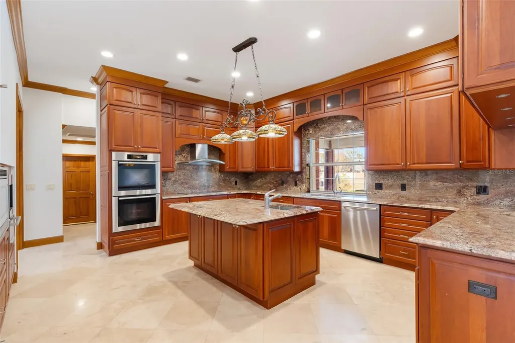 8133 Oakland Place Orlando FL 32819