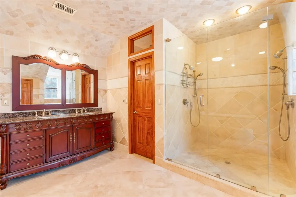 8133 Oakland Place Orlando FL 32819