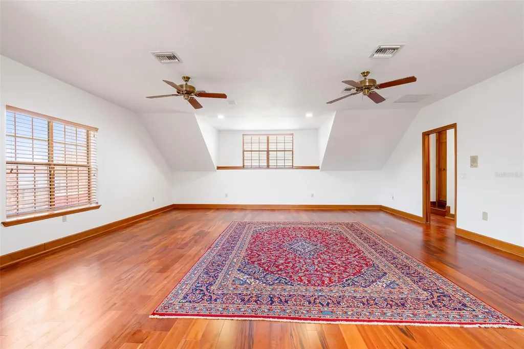 8133 Oakland Place Orlando FL 32819