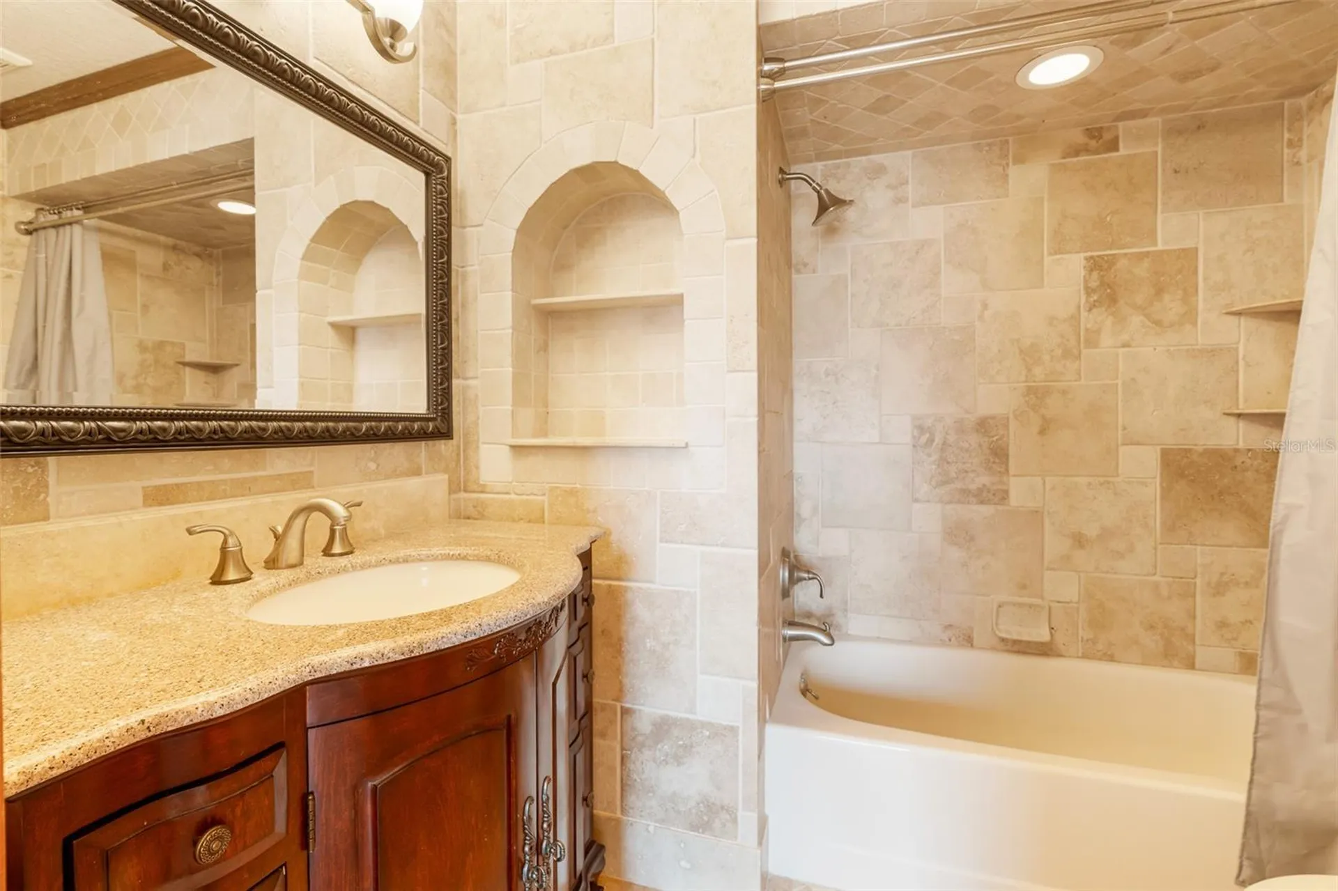 8133 Oakland Place Orlando FL 32819