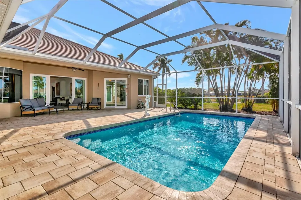 4990 Gardiners Bay Circle Sarasota FL 34238