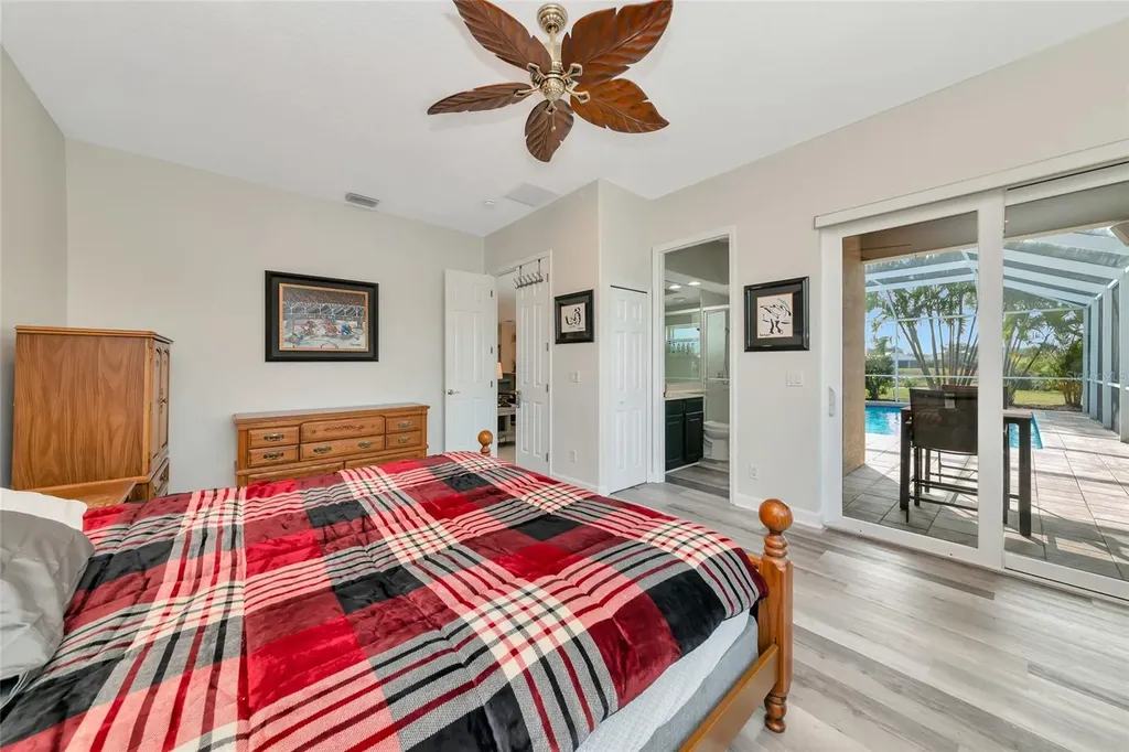 4990 Gardiners Bay Circle Sarasota FL 34238