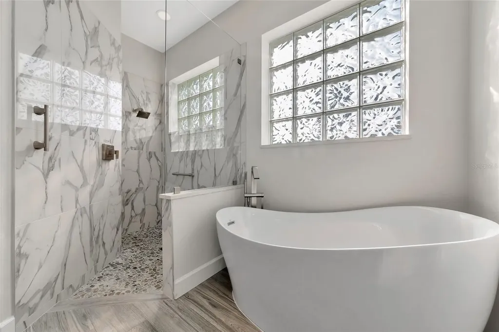 4990 Gardiners Bay Circle Sarasota FL 34238
