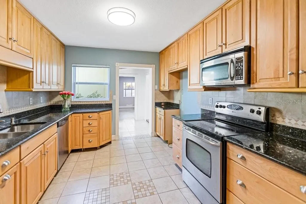 201 S Sherrill Street Tampa FL 33609