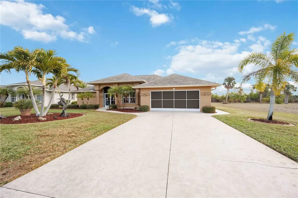 55 Clubhouse Road Rotonda West FL 33947