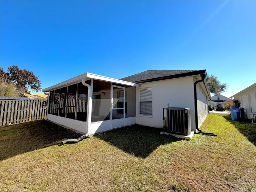 1332 Dew Bloom Road Valrico FL 33594