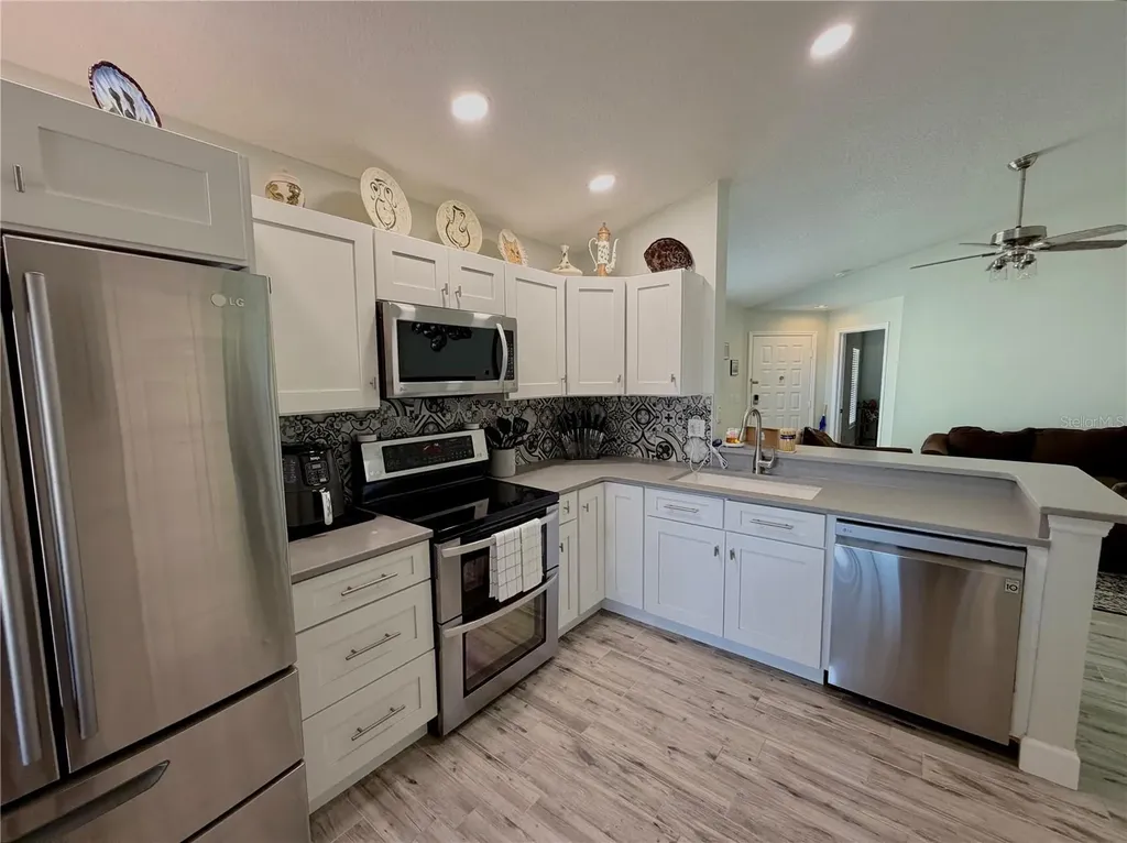 1332 Dew Bloom Road Valrico FL 33594