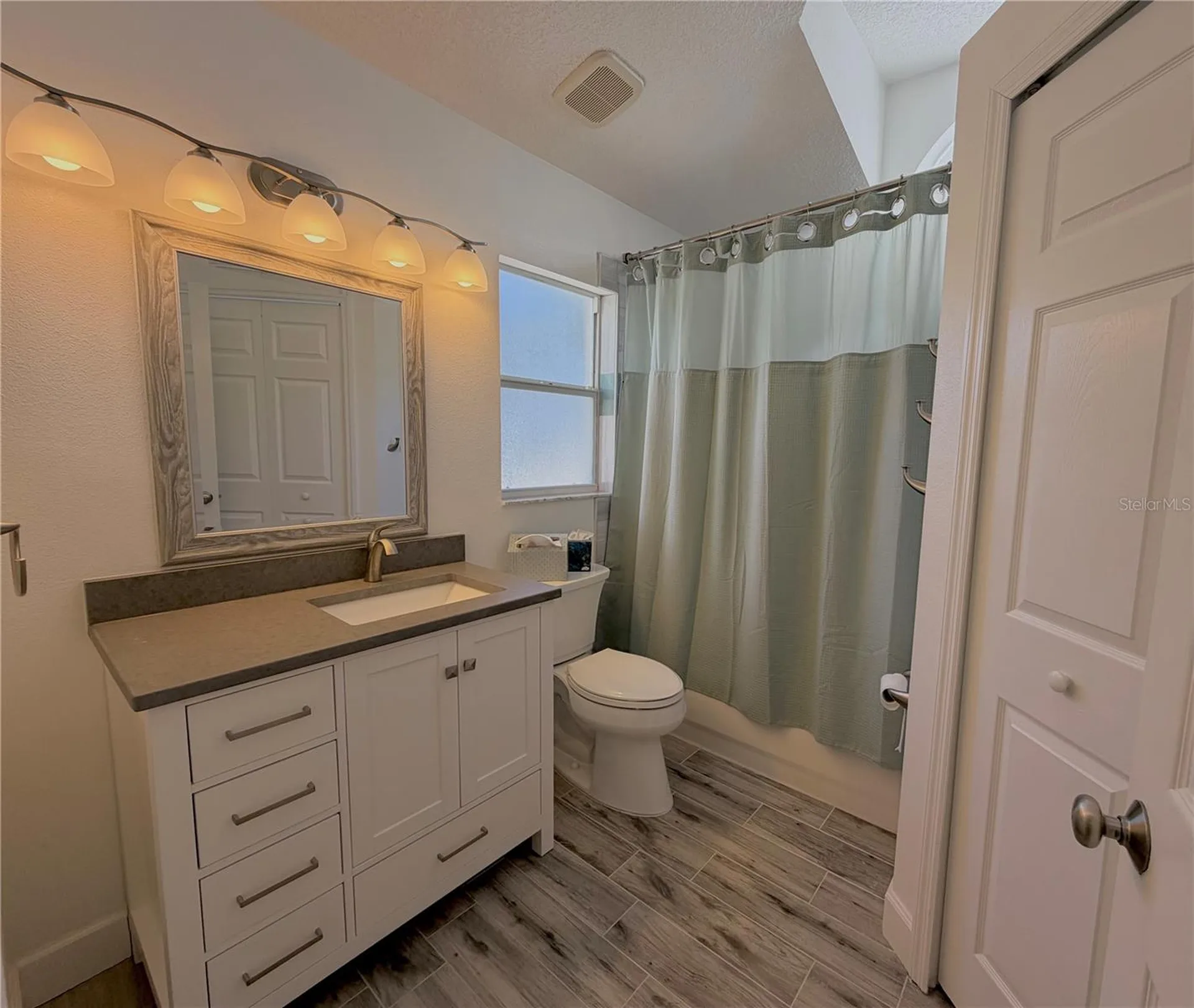 1332 Dew Bloom Road Valrico FL 33594