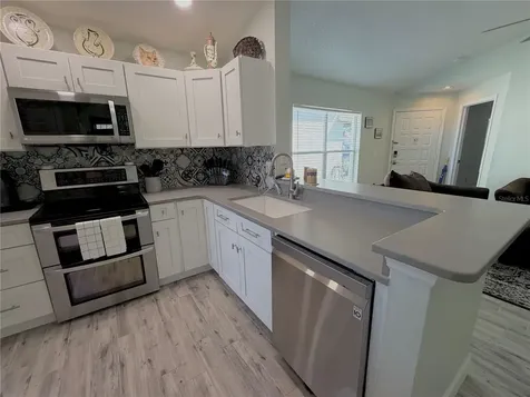 1332 Dew Bloom Road Valrico FL 33594