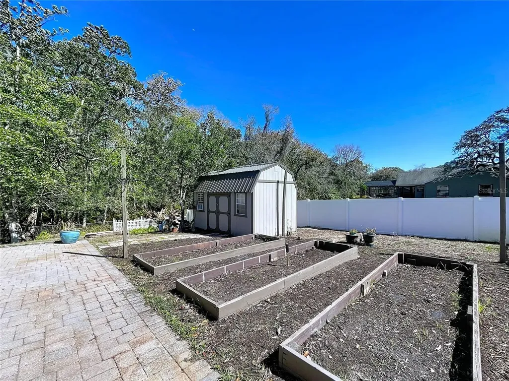 10655 Lakeview Drive New Port Richey FL 34654