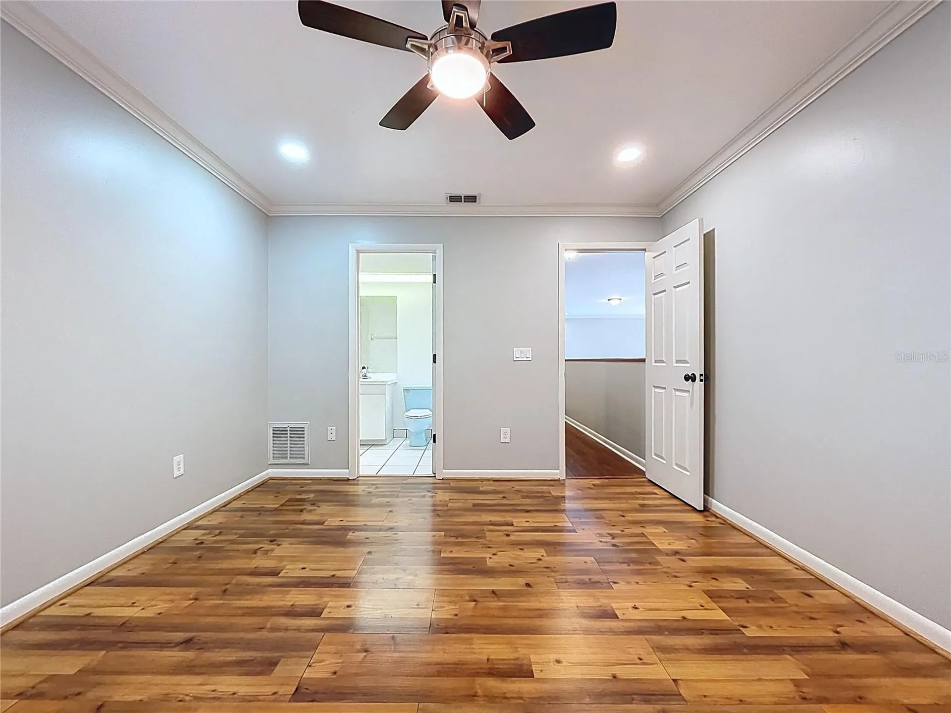 10655 Lakeview Drive New Port Richey FL 34654
