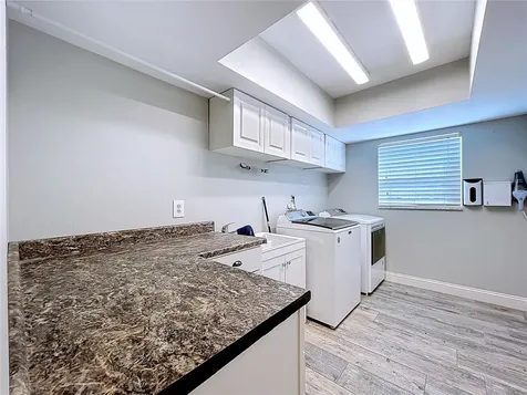 10655 Lakeview Drive New Port Richey FL 34654