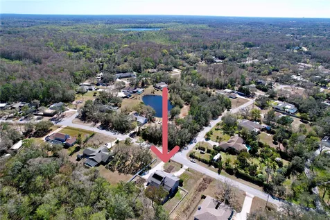 10655 Lakeview Drive New Port Richey FL 34654
