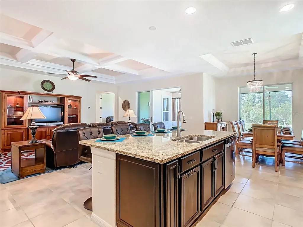 819 San Raphael Street Kissimmee FL 34759