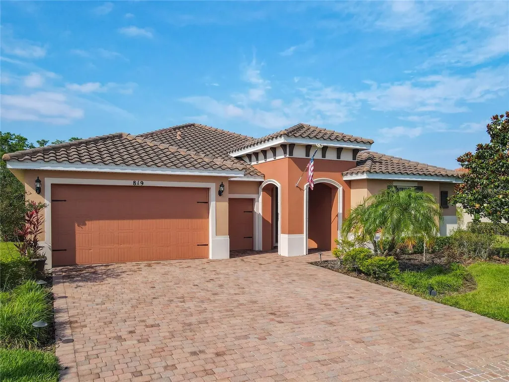 819 San Raphael Street Kissimmee FL 34759