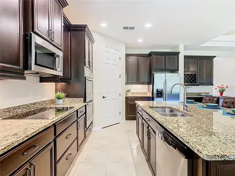 819 San Raphael Street Kissimmee FL 34759