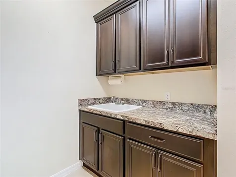 819 San Raphael Street Kissimmee FL 34759