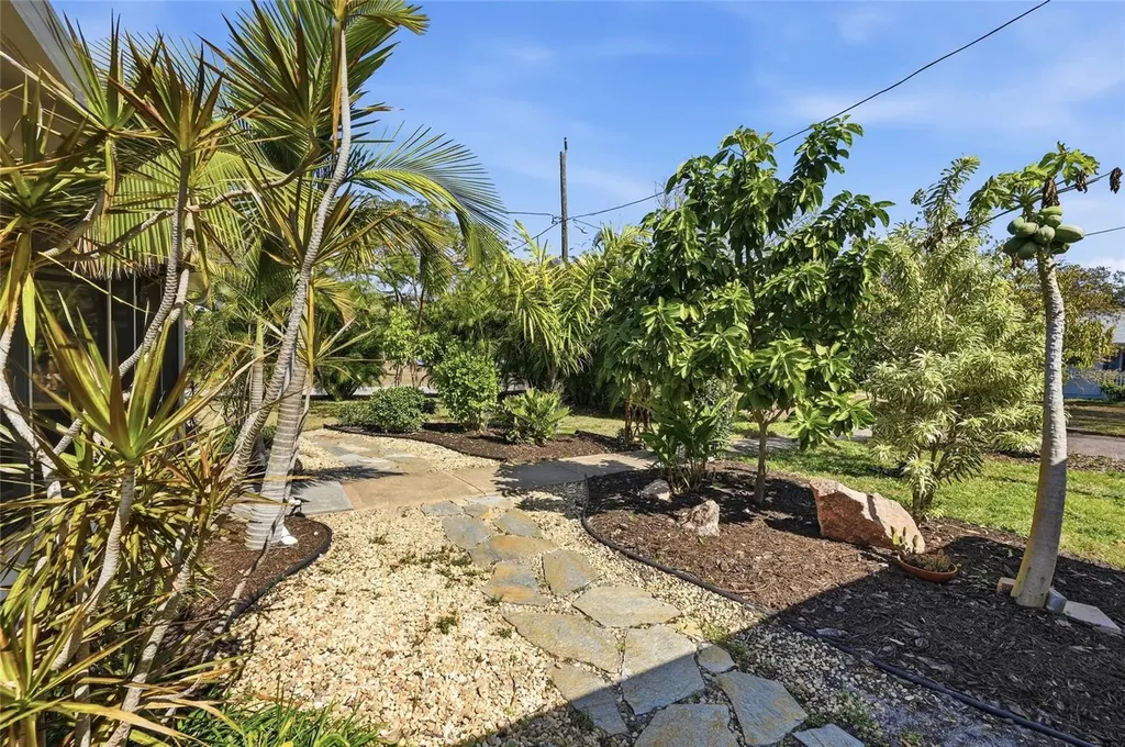 2701 56th Street S Gulfport FL 33707