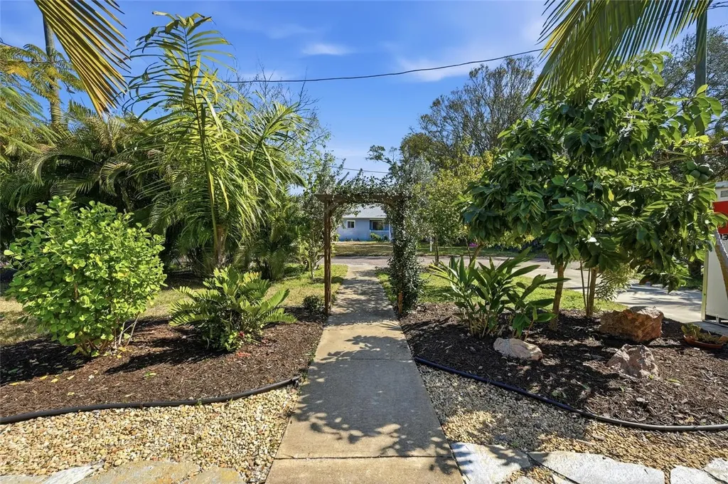 2701 56th Street S Gulfport FL 33707