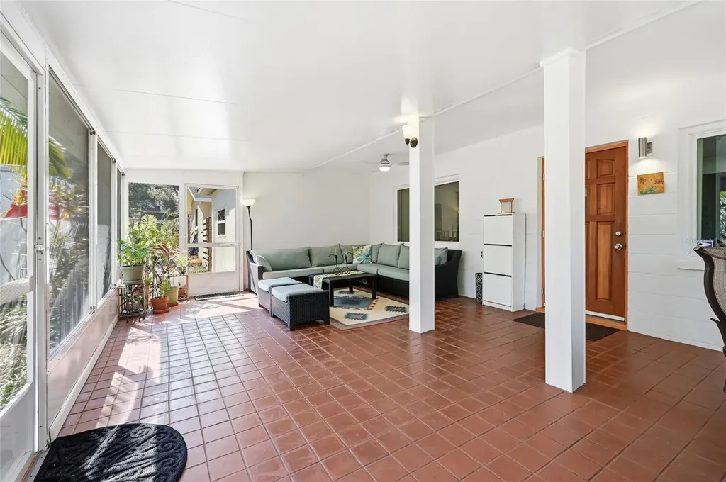 2701 56th Street S Gulfport FL 33707