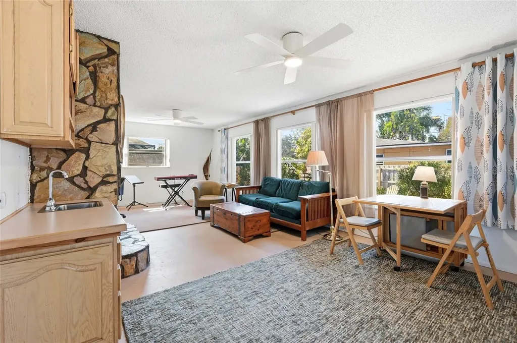 2701 56th Street S Gulfport FL 33707