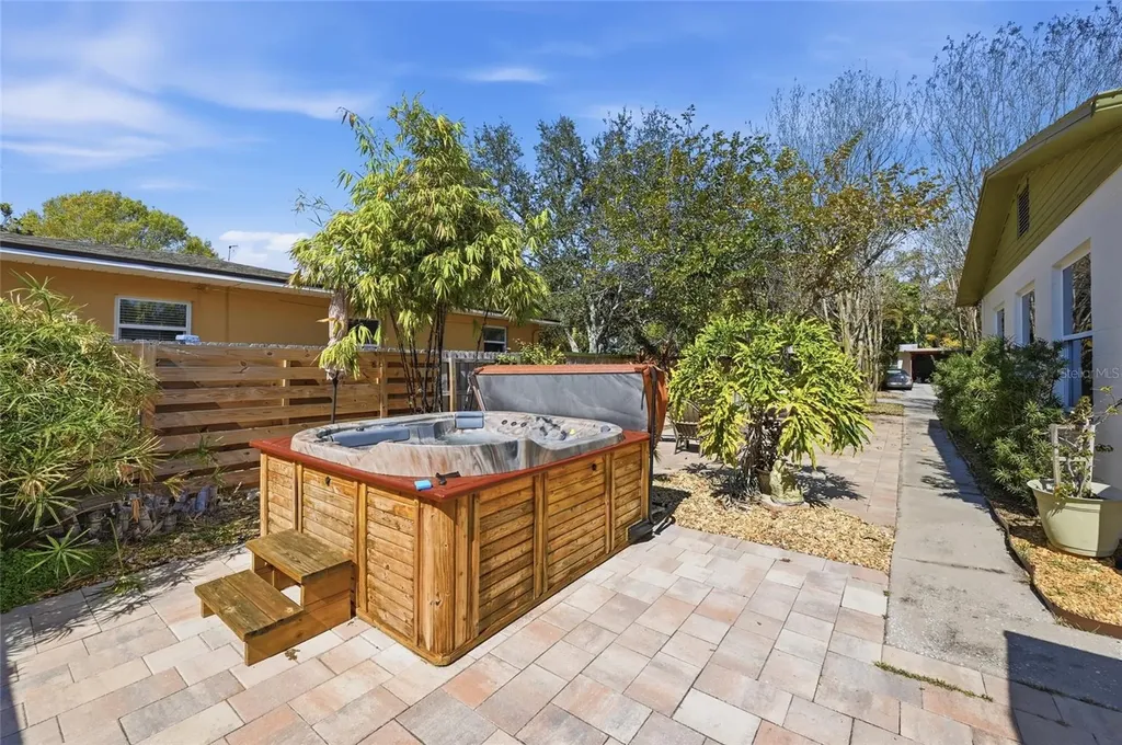 2701 56th Street S Gulfport FL 33707