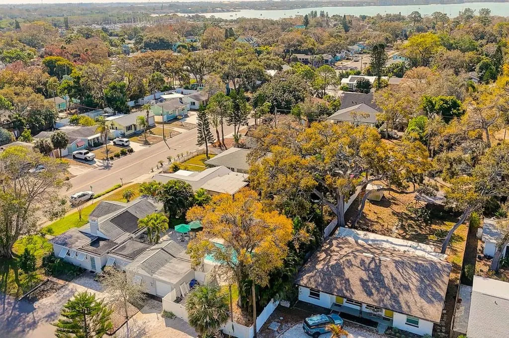 2601 49th Street S Gulfport FL 33707