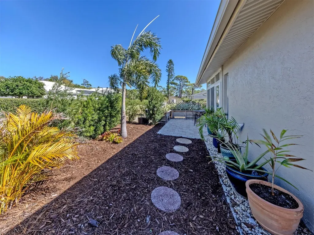 601 Pinebrook Crescent Venice FL 34285