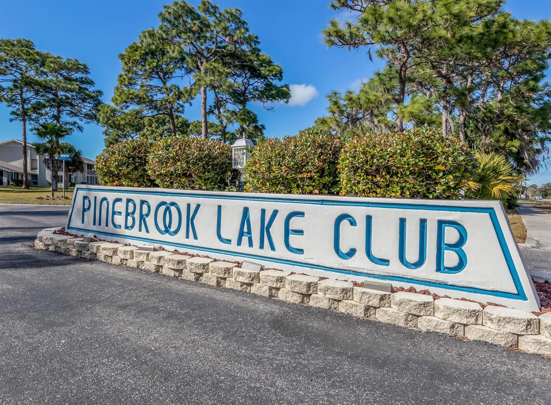 601 Pinebrook Crescent Venice FL 34285