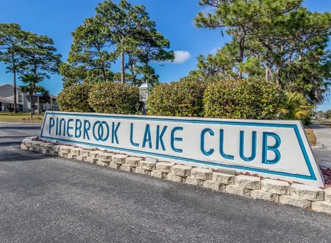 601 Pinebrook Crescent Venice FL 34285