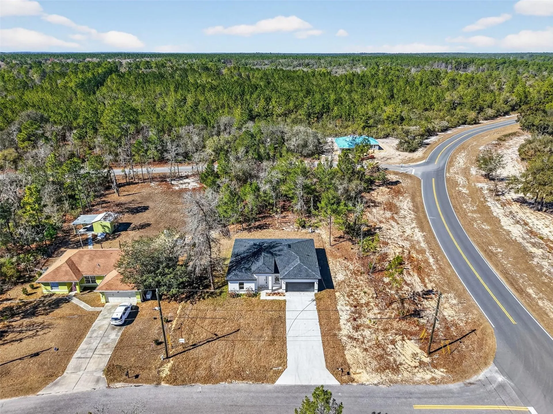 16 Malauka Lane Drive Ocklawaha FL 32179