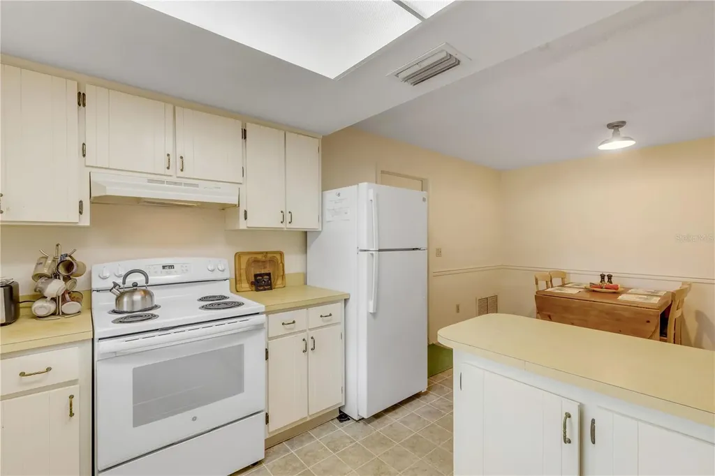 622 Goodwin Avenue New Smyrna Beach FL 32169