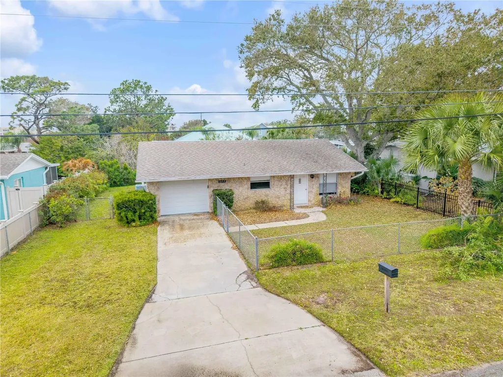 622 Goodwin Avenue New Smyrna Beach FL 32169