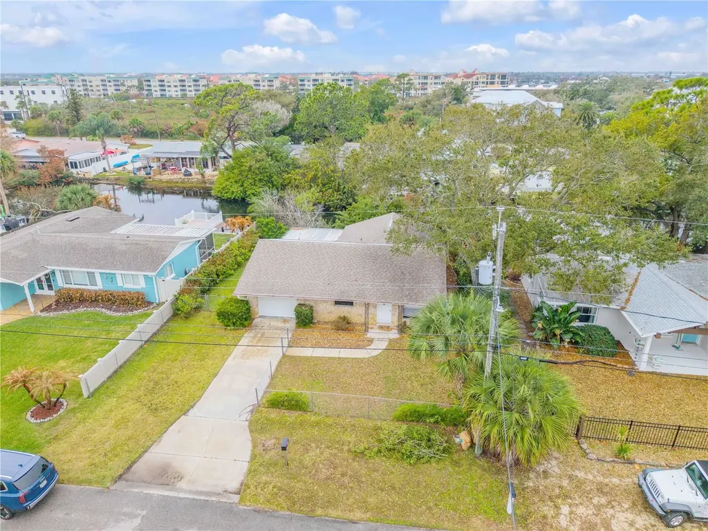 622 Goodwin Avenue New Smyrna Beach FL 32169