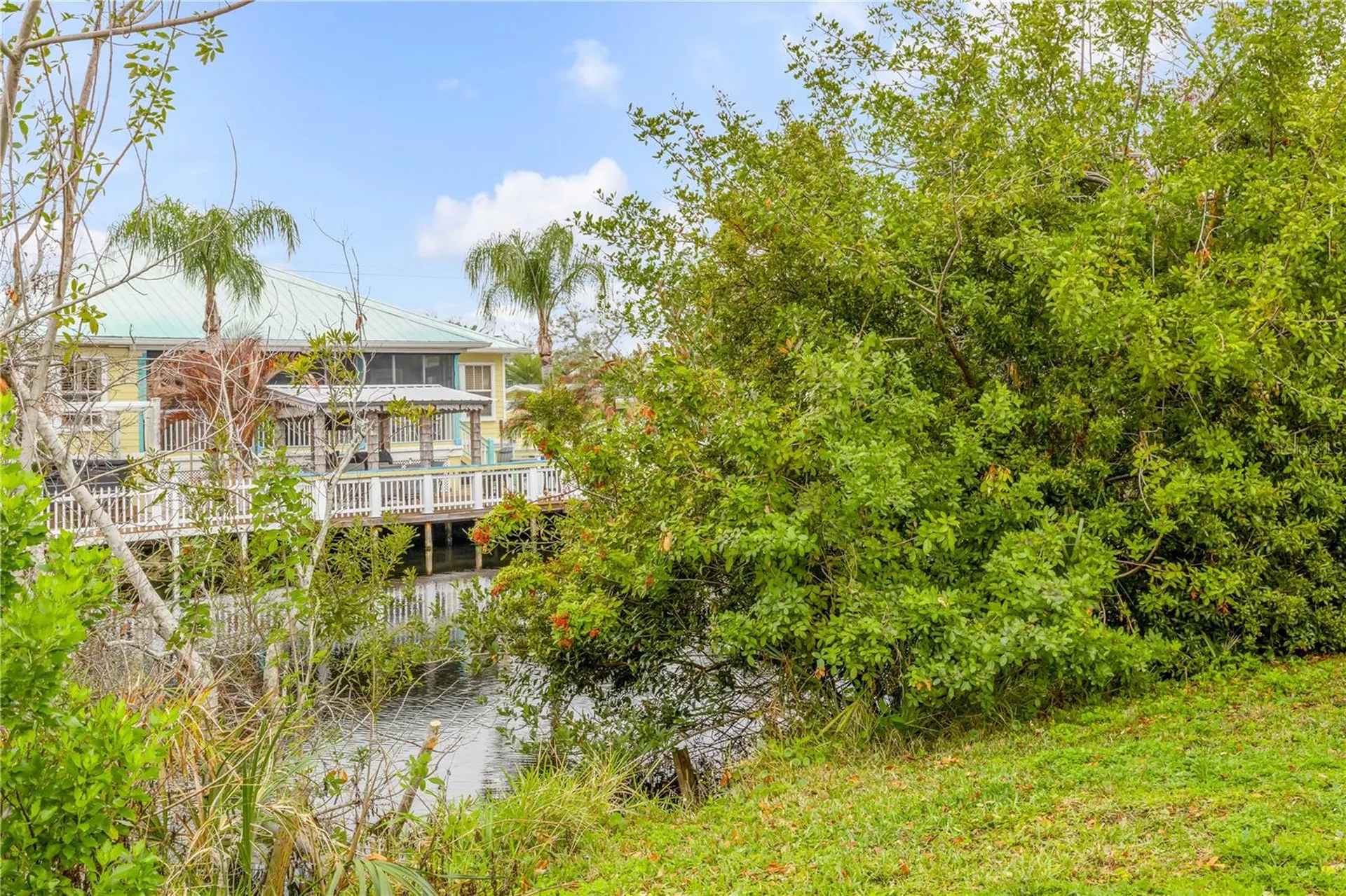 622 Goodwin Avenue New Smyrna Beach FL 32169