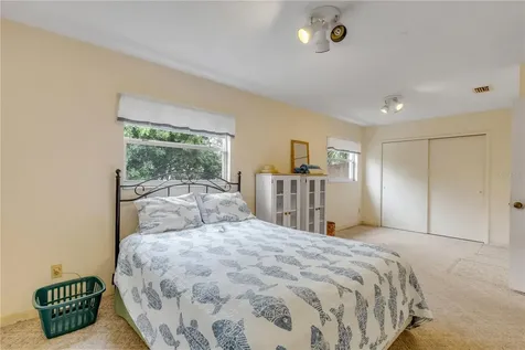 622 Goodwin Avenue New Smyrna Beach FL 32169