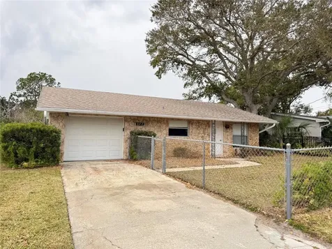 622 Goodwin Avenue New Smyrna Beach FL 32169
