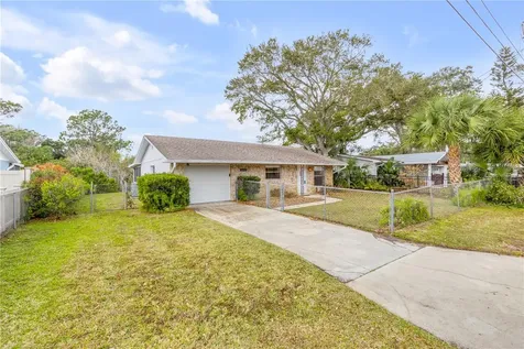622 Goodwin Avenue New Smyrna Beach FL 32169