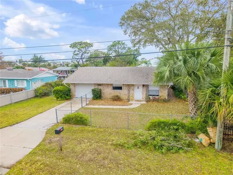 622 Goodwin Avenue New Smyrna Beach FL 32169