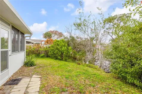 622 Goodwin Avenue New Smyrna Beach FL 32169