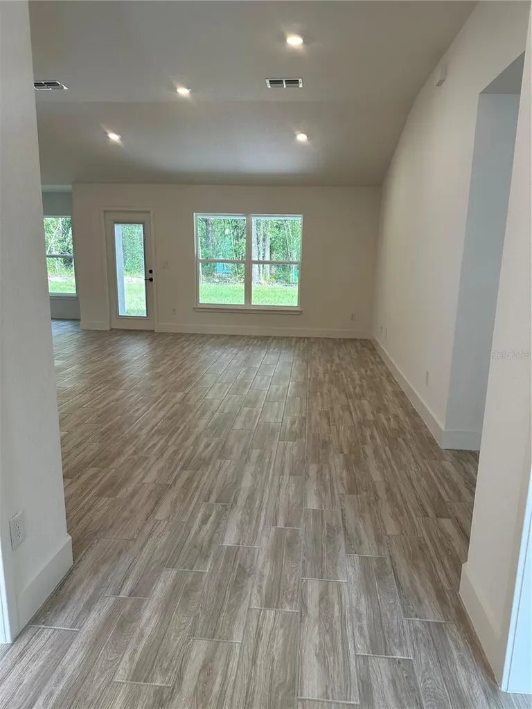 12126 Pine Warbler Avenue Brooksville FL 34614